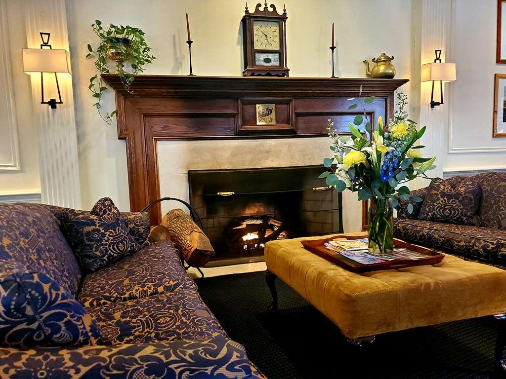 Avon Old Farms Hotel Interieur foto